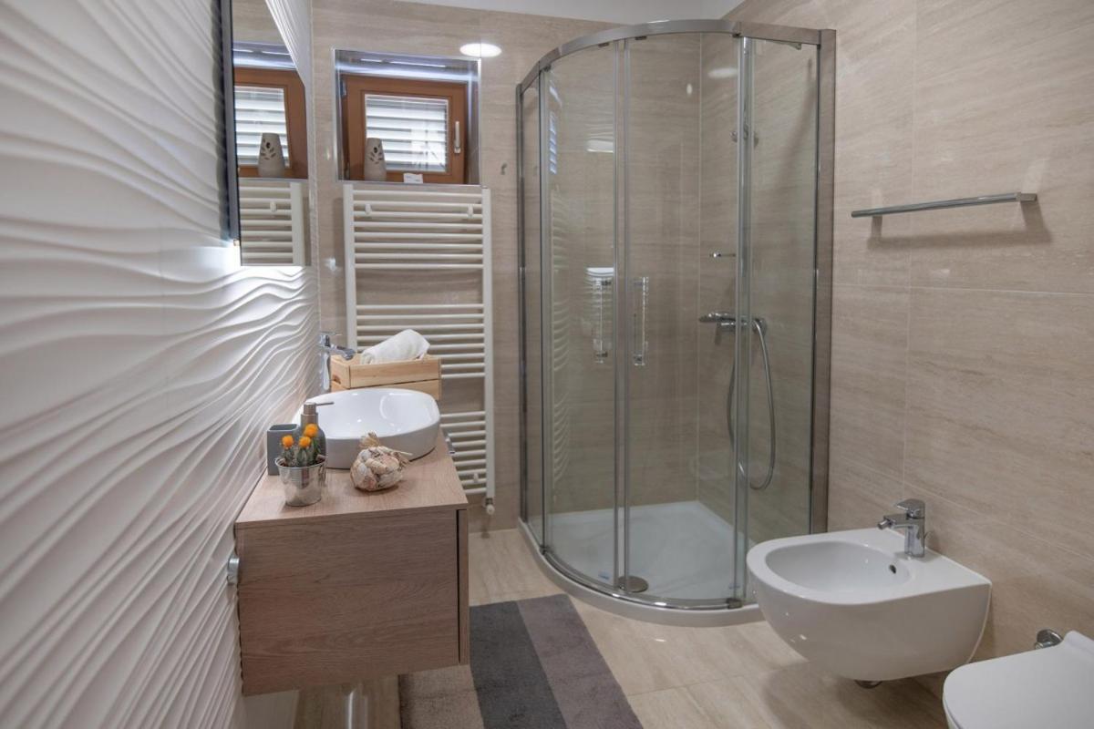 Villa Emili in Medulin - Haus für 4-5 Personen Exterior foto