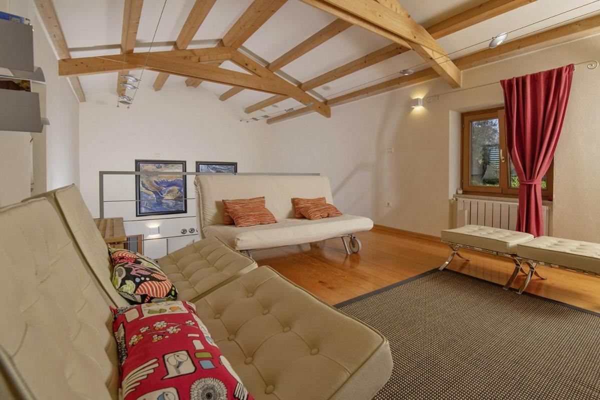 Villa Emili in Medulin - Haus für 4-5 Personen Exterior foto
